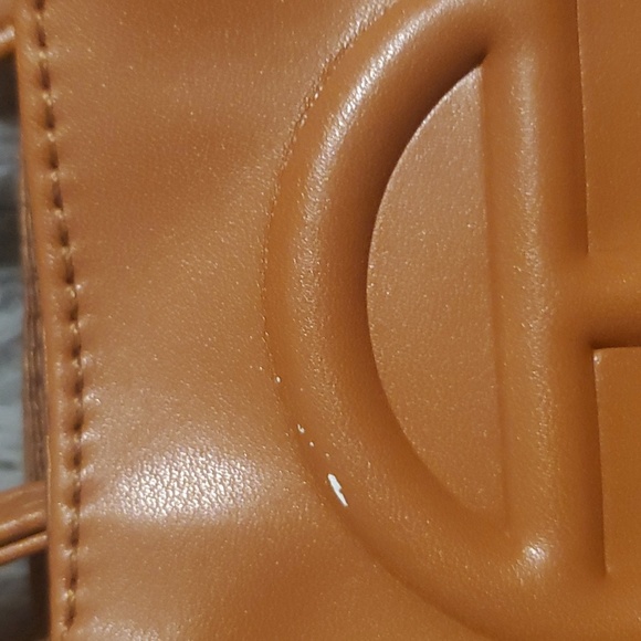 Small Telfar - Picture 5 of 9